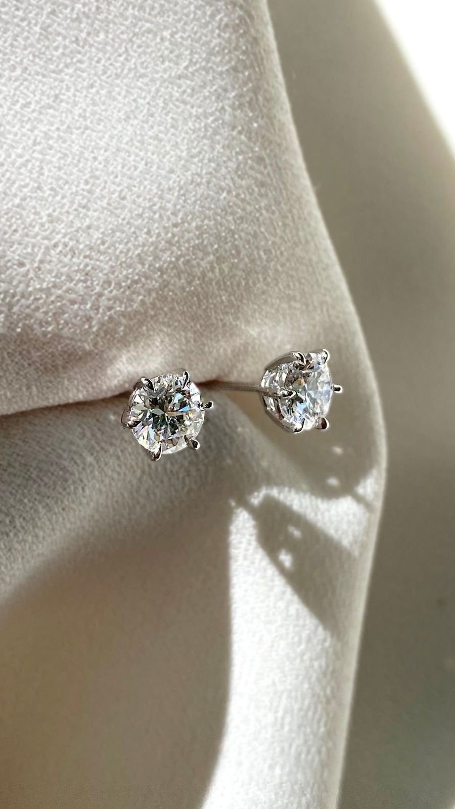 Moissanite Studs Earrings