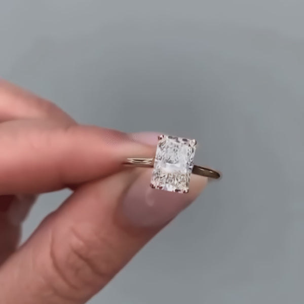 Hailey Moissanite Ring